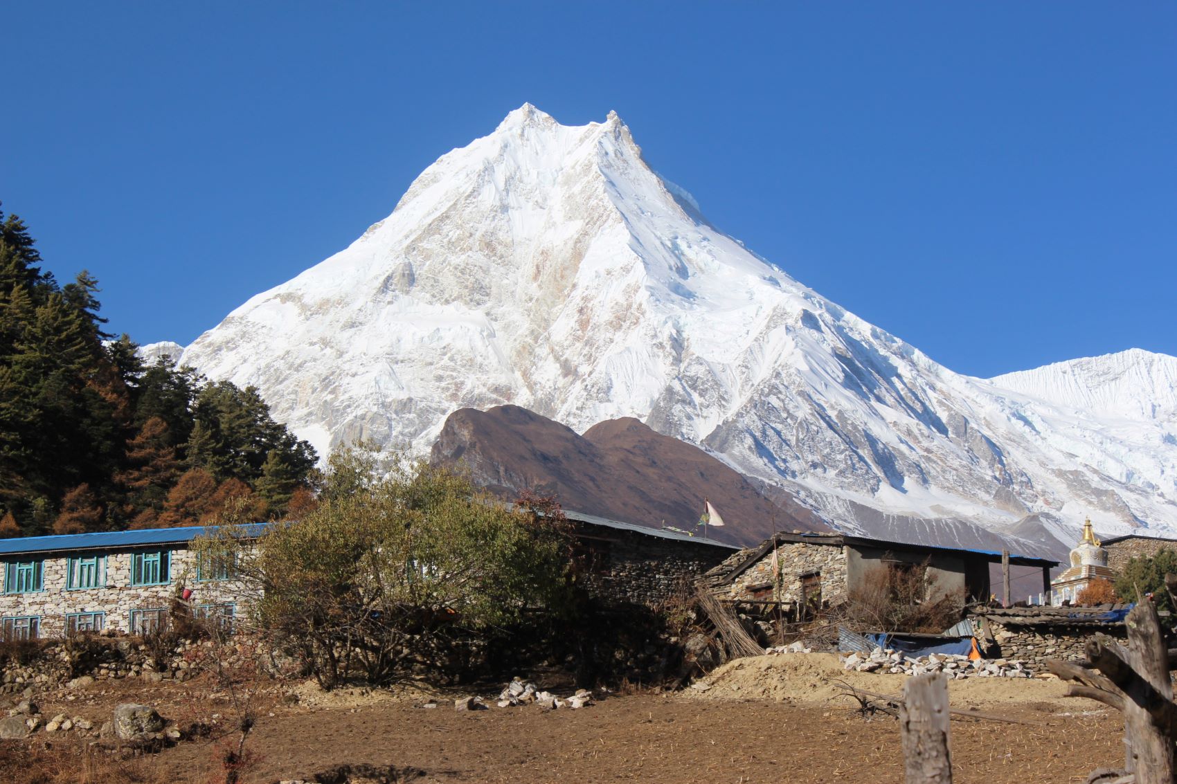 Manalsu Region Trekking Tour