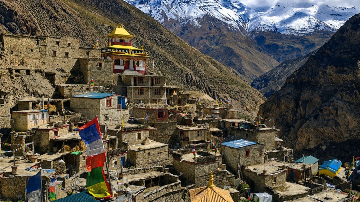 Narphu Valley  Trek