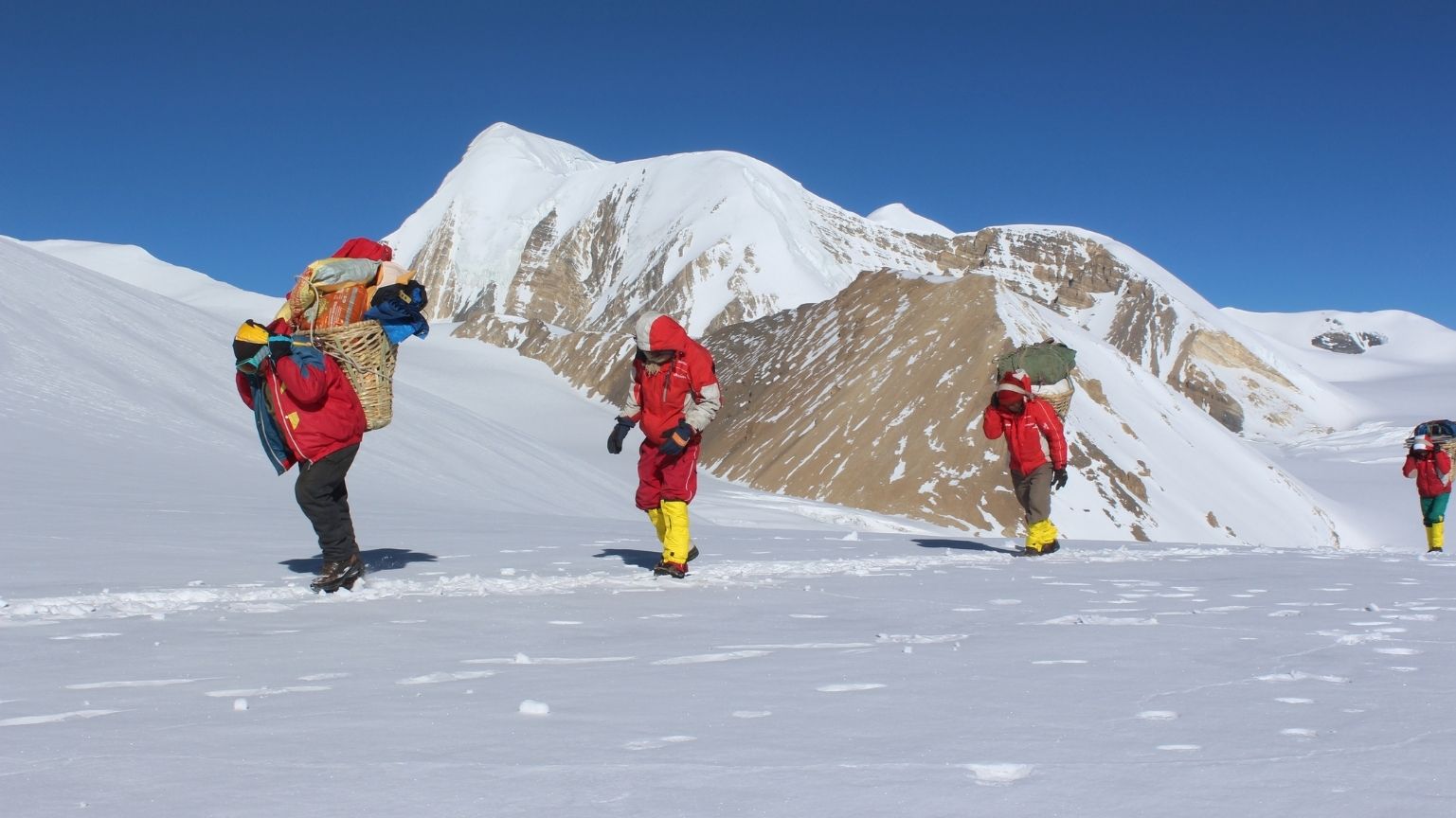 Makalu to Langtang via Sherpani Col, Amphu Laptsa, Tashi Laptsa and Tilman Pass